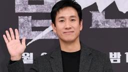 Parasite actor Lee Sun-kyun found dead inside a car amid illegal drug use  trial - India Today
