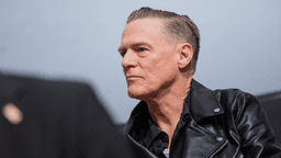 Bryan Adams' photography is the subject of new gallery exhibit – 97.1fm The  Drive – WDRV Chicago