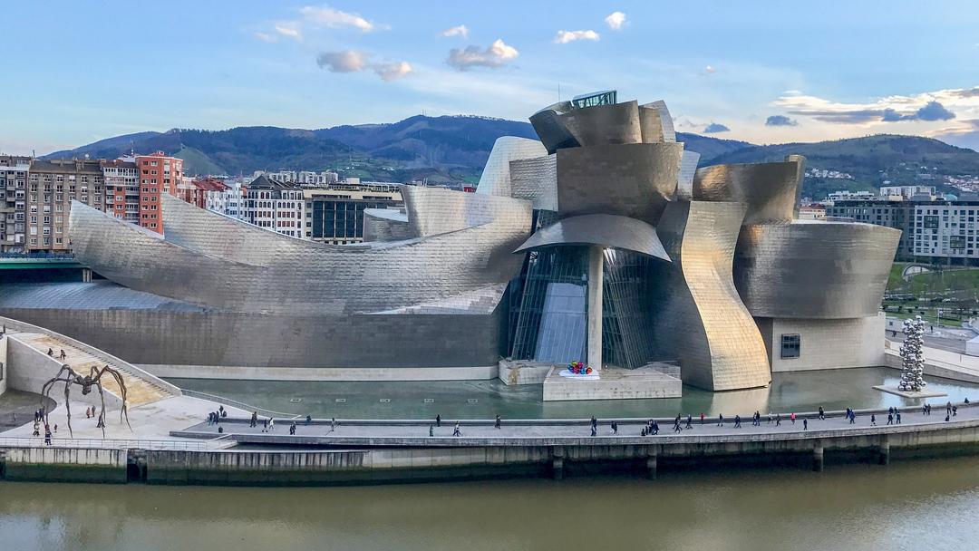 Frank Gehry's Guggenheim Museum Bilbao is "the greatest building of our  time"